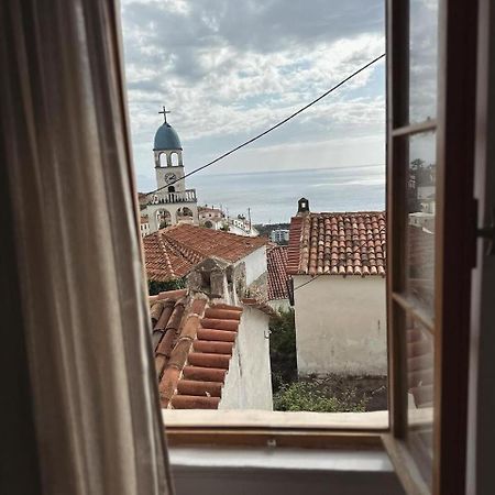 Lion'S Villa Vlore Bagian luar foto